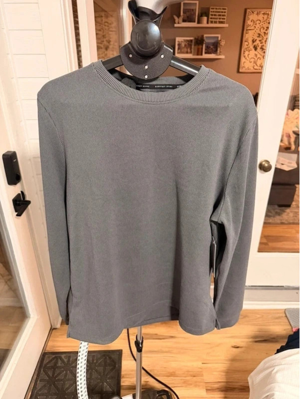 Geoffrey Beene Men’s XL Gray Stripe Long Sleeve Crewneck Shirt NWT $48
